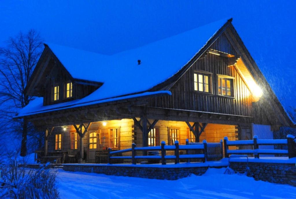 Urlaub Am Bauernhof Hoebarten Sankt Anton an der Jessnitz Luaran gambar